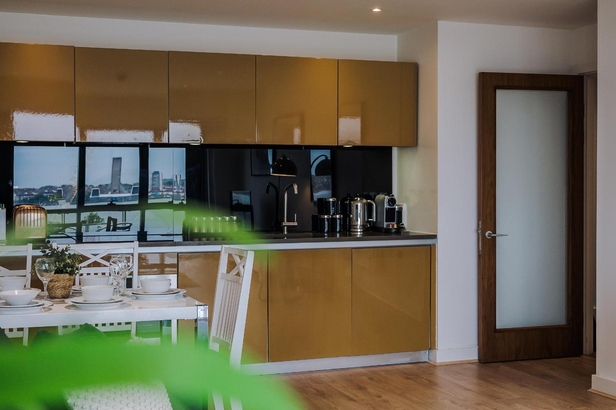 Host & Stay - The Waterfront Hideaway Liverpool Bagian luar foto