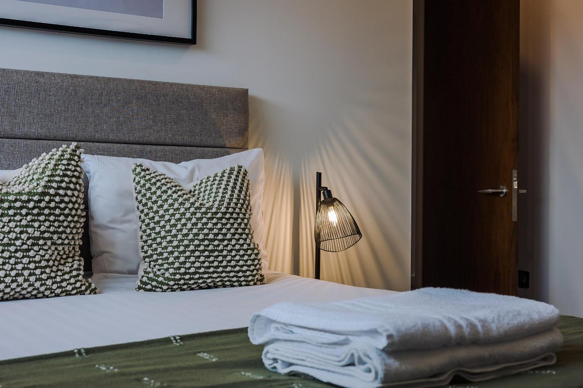 Host & Stay - The Waterfront Hideaway Liverpool Bagian luar foto